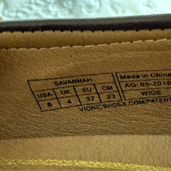 Vionic Savannah Dark Brown Croc-Embossed Flat Loafers Size 6 - Picture 8 of 8